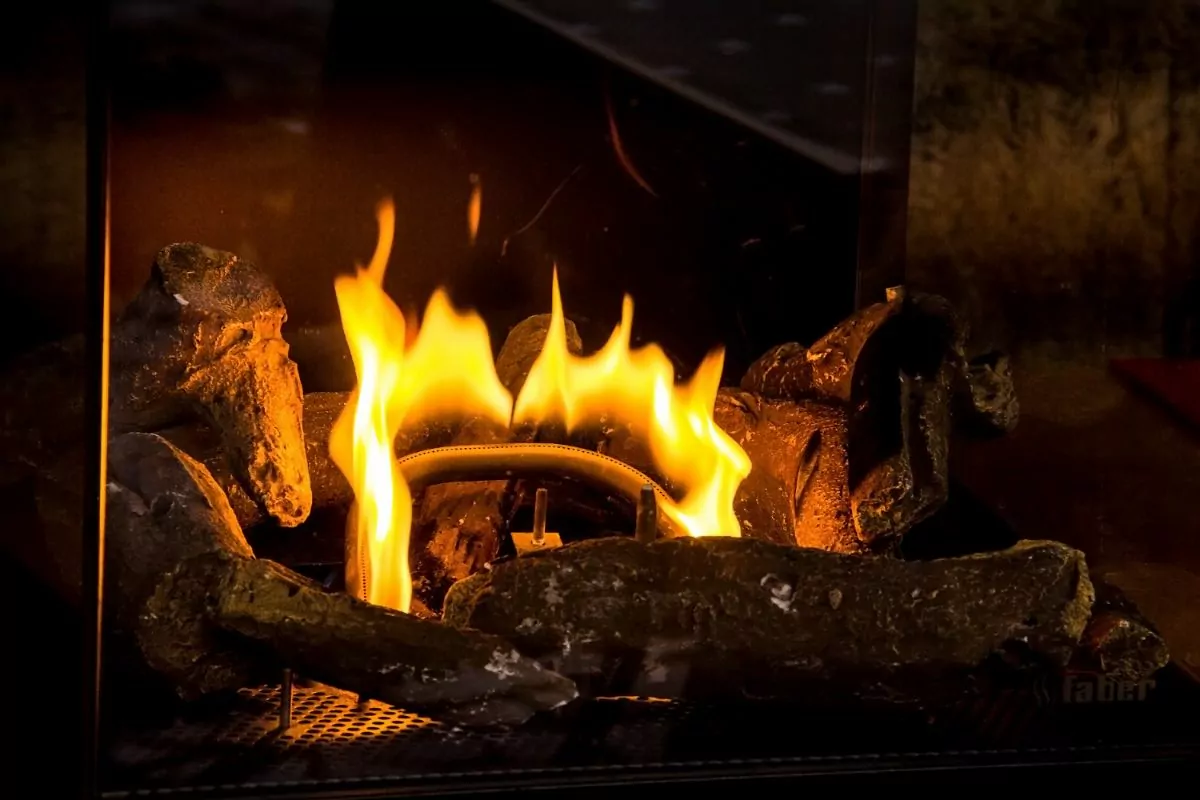 Do Gel Fireplaces Burn For A Long Time? 