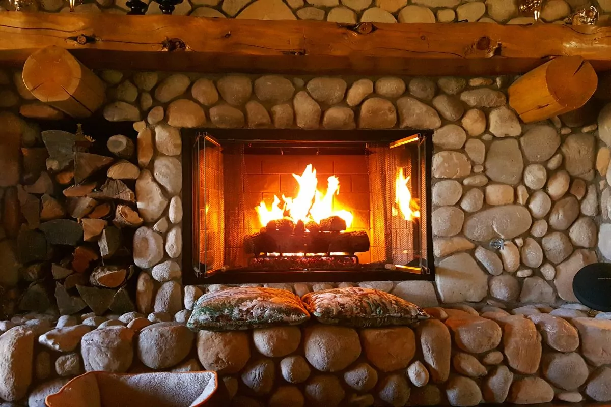 How to Keep a Fire Going